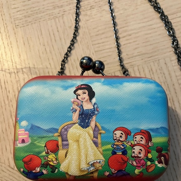 Handbags - Snow White Inspired Crossbody NWOT